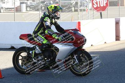 media/Nov-26-2022-Fastrack Riders (Sat) [[b001e85eef]]/Around the Pits/